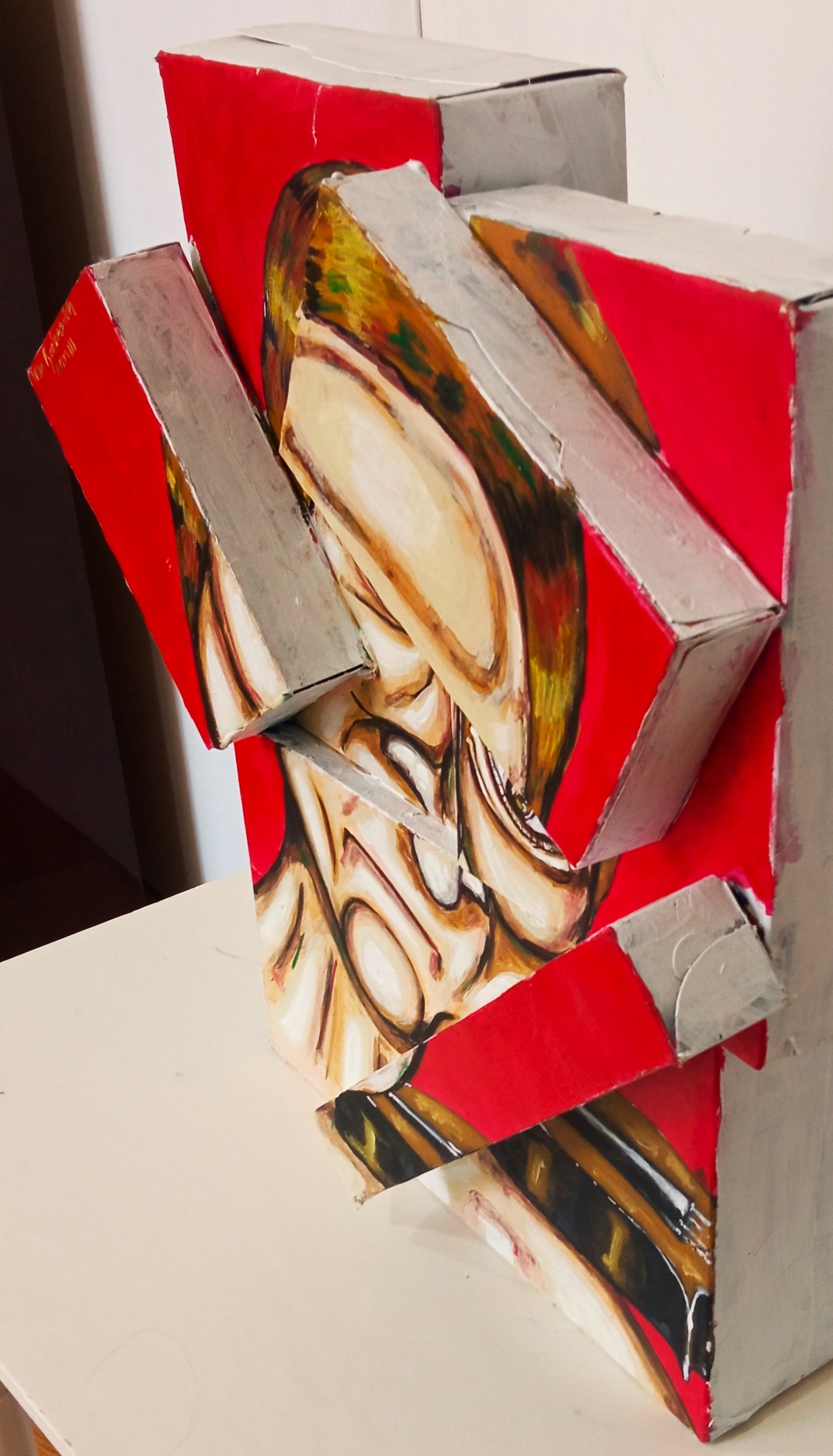 3D Portrait of a Naked Man Playing the Violin. Acrylic on Recycled Cardboard boxes (Music Art) [Recycled Art]. Ivan Fyodorovich. Right lateral view