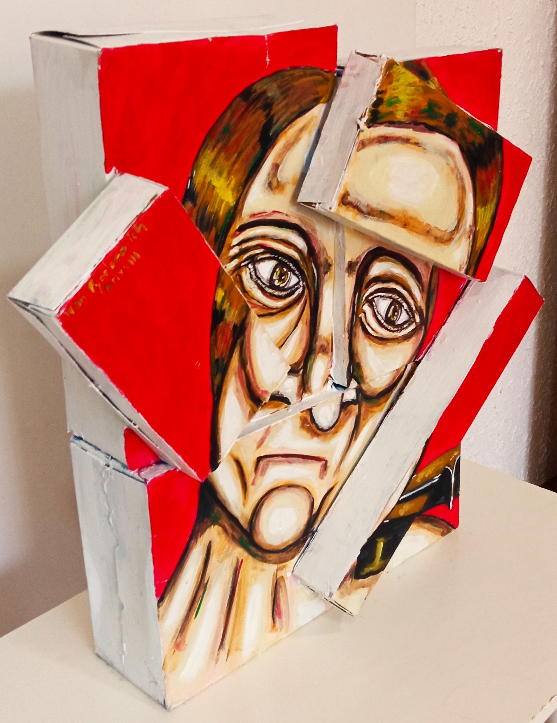 3D Portrait of a Naked Man Playing the Violin. Acrylic on Recycled Cardboard boxes (Music Art) [Recycled Art]. Ivan Fyodorovich. Left lateral view